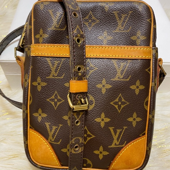 lv danube sling bag